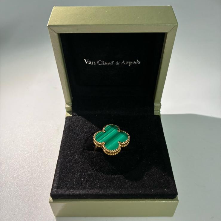 VanCleef&Arpels ヴァンクリーフ＆アーペル マジック アルハンブラ マラカイト リング Au750 K18 12号 ★美品★ ★箱付★