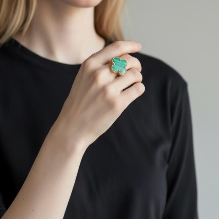 VanCleef&Arpels ヴァンクリーフ＆アーペル マジック アルハンブラ マラカイト リング Au750 K18 12号 ★美品★ ★箱付★