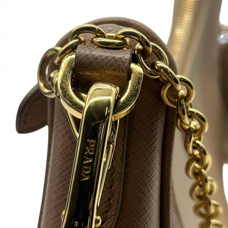 PRADA プラダ Re-Edition 2005 サフィアーノ チェーンショルダーバッグ ハンドバック 三角プレートロゴ レザー 1BH204 ★美品★
