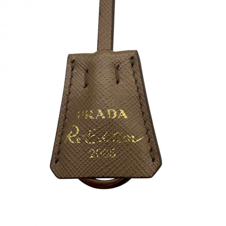 PRADA プラダ Re-Edition 2005 サフィアーノ チェーンショルダーバッグ ハンドバック 三角プレートロゴ レザー 1BH204 ★美品★
