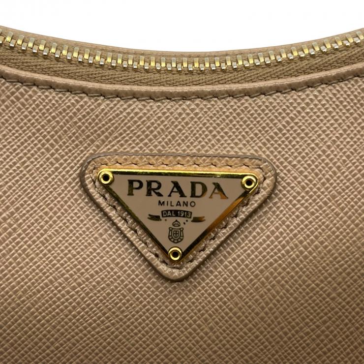 PRADA プラダ Re-Edition 2005 サフィアーノ チェーンショルダーバッグ ハンドバック 三角プレートロゴ レザー 1BH204 ★美品★