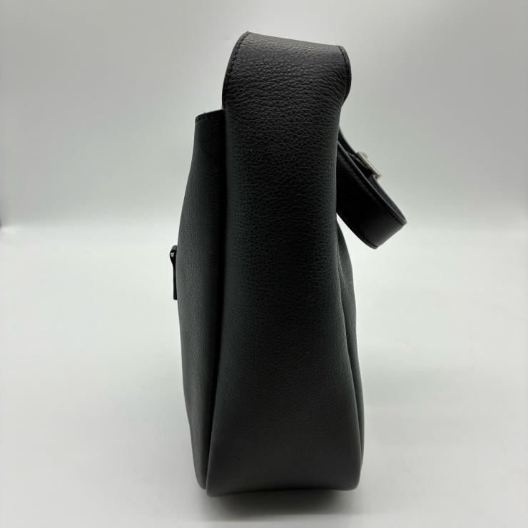 SAINT LAURENT サンローラン LE5A7 レザー ワンショルダーバッグ ★中古品★ ★美品★