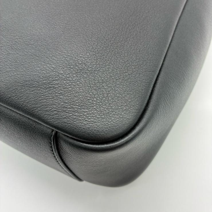 SAINT LAURENT サンローラン LE5A7 レザー ワンショルダーバッグ ★中古品★ ★美品★