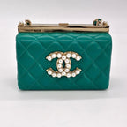 CHANEL シャネル ココマーク パール チェーンクラッチ ショルダーバッグ ラムスキン グリーン ゴールド金具 ランダムシール ★美品★