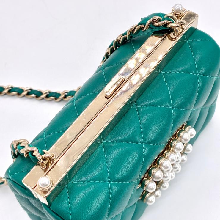 CHANEL シャネル ココマーク パール チェーンクラッチ ショルダーバッグ ラムスキン グリーン ゴールド金具 ランダムシール ★美品★
