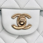 CHANEL シャネル マトラッセ20 シングルフラップ チェーン ショルダー バッグ ラムスキン ライトブルー ゴールド金具 ランダムプレート ★希少★