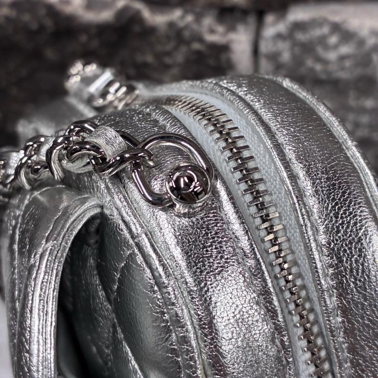 CHANEL シャネル マトラッセ メタリックラムスキン ハートシェイプ チェーンショルダーバッグ シルバー ランダムシール シルバー金具 ★希少★ ★美品★