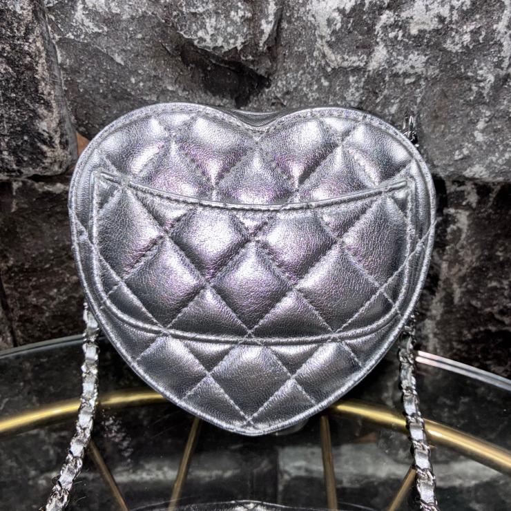 CHANEL シャネル マトラッセ メタリックラムスキン ハートシェイプ チェーンショルダーバッグ シルバー ランダムシール シルバー金具 ★希少★ ★美品★