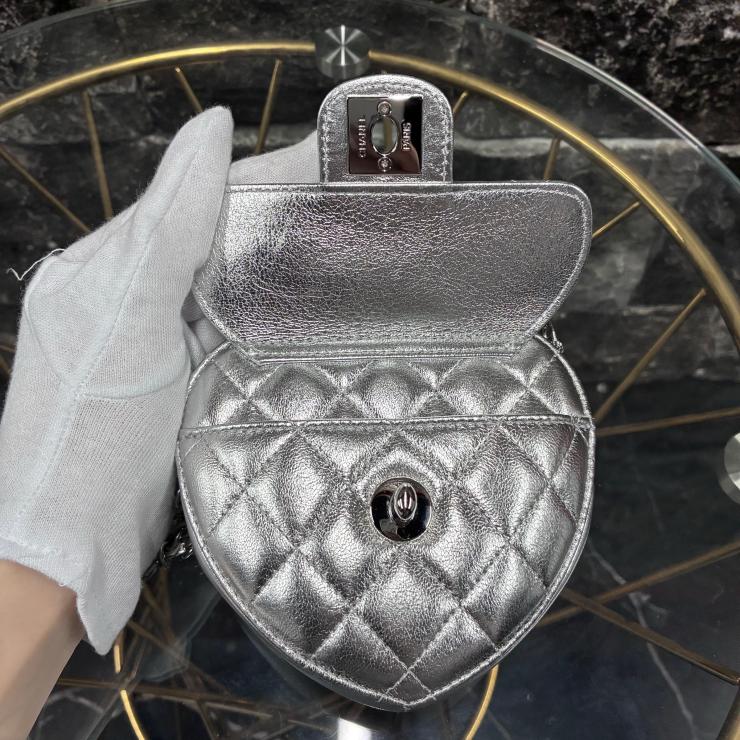 CHANEL シャネル マトラッセ メタリックラムスキン ハートシェイプ チェーンショルダーバッグ シルバー ランダムシール シルバー金具 ★希少★ ★美品★