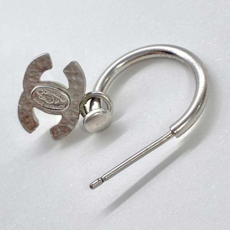 CHANEL シャネル ココマーク フープ ピアス 06P 2006年 アクセサリー シルバーカラー ホワイト ★美品★